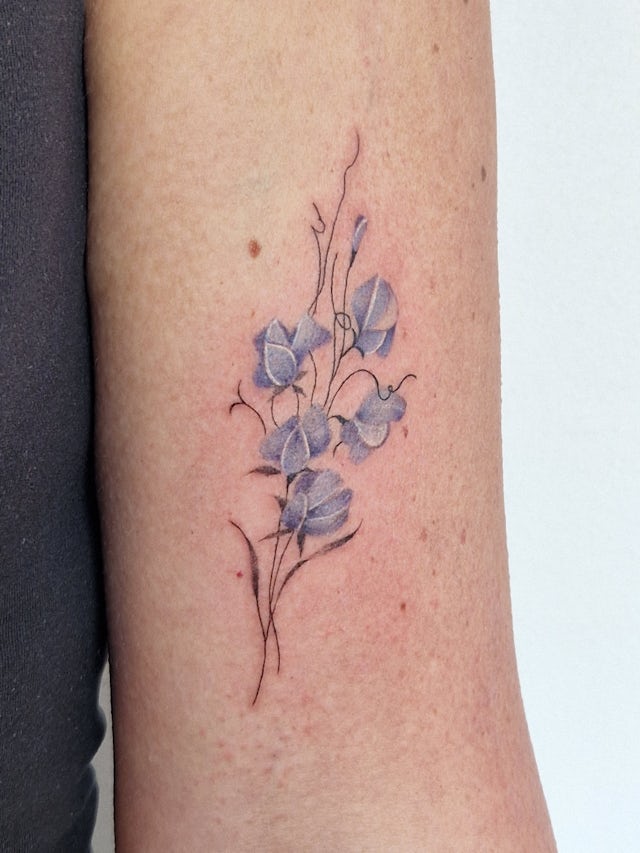 Fineline tattoo flowers